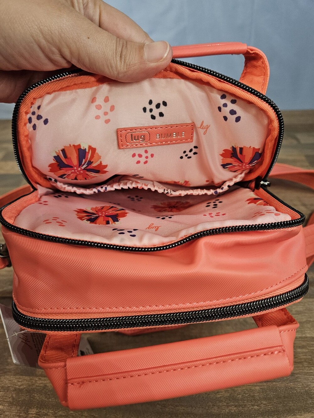Lug Bumble Satin Luxe VL Crossbody Bag - Picture 9 of 10